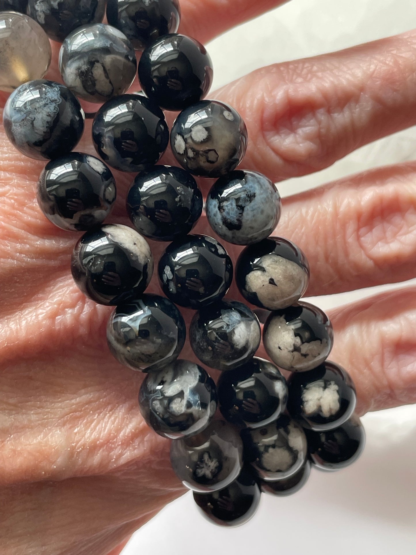 Black Flower Agate Bracelet 10 mm