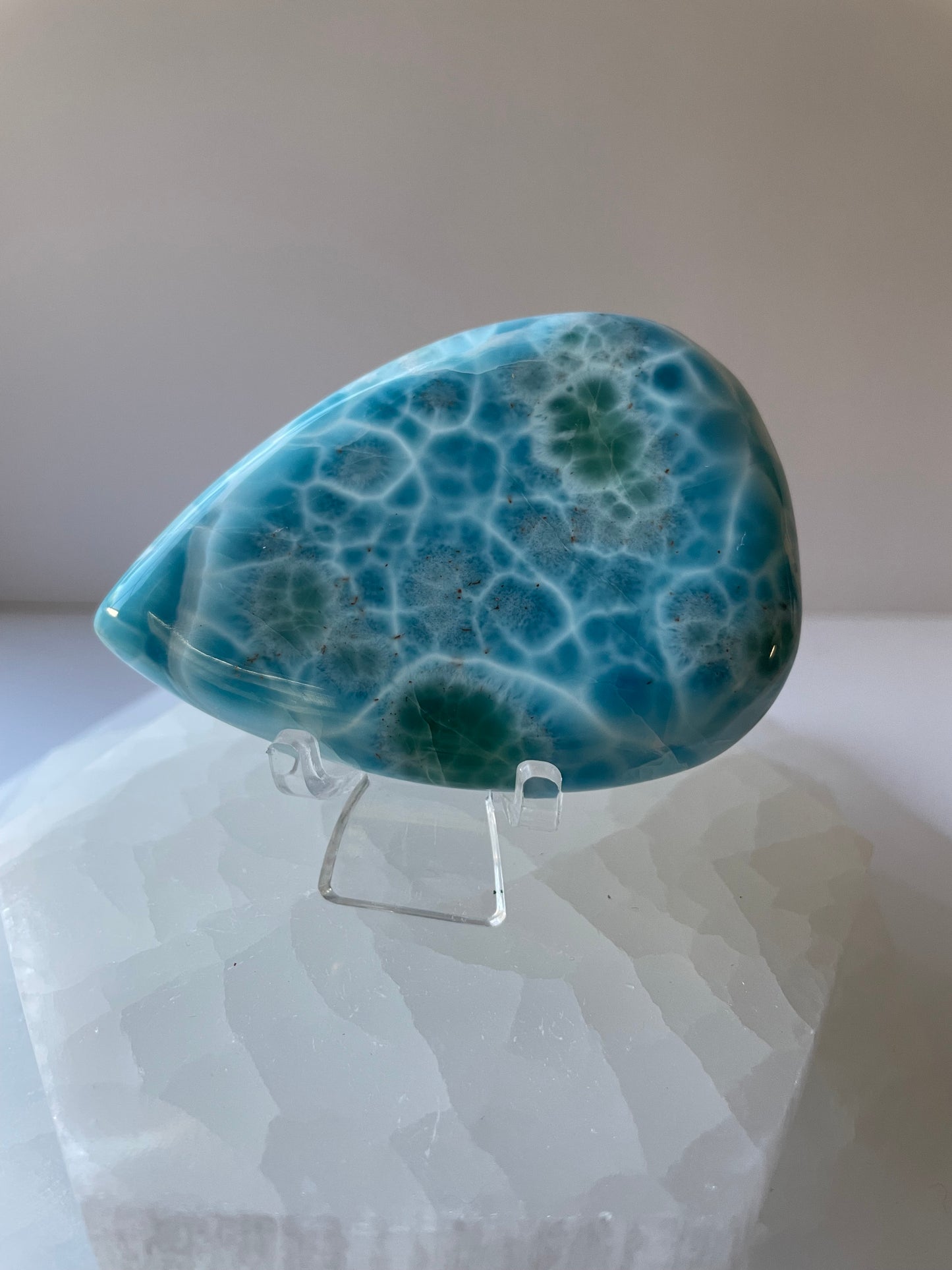 Blue Larimar palmstone