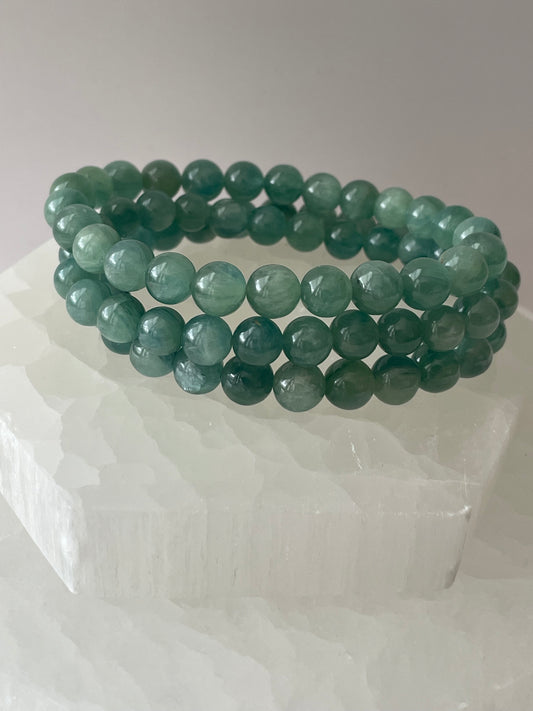 Green Kyanite Bracelet 8mm