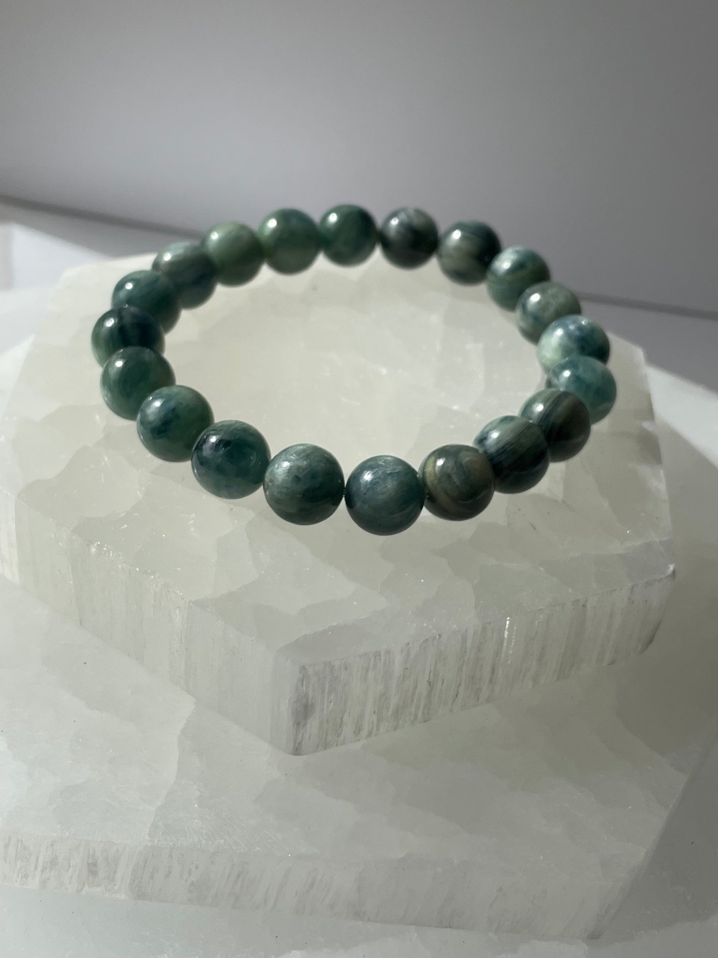 Natural Blue Kyanite Bracelet 10 mm