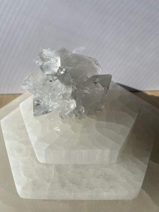 Apophyllite 69