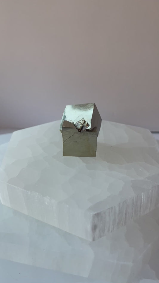 Spanish Pyrite Cube 8